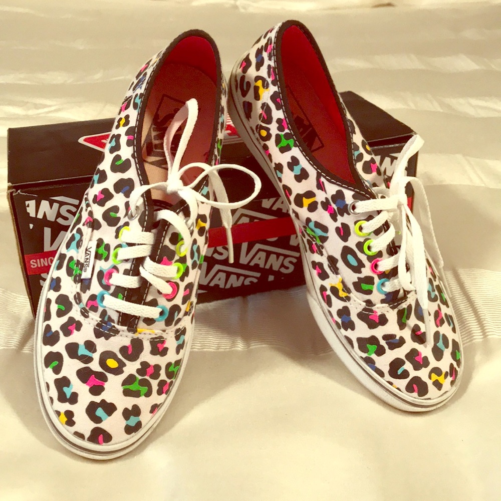 Vans size 6.5 low pro sneaker